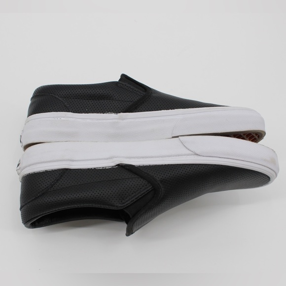 Sold** - Picture 4 of 9